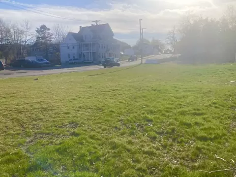 205-213 Main St, Gardner, MA 01440 photo 3
