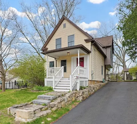 24 Cedar St, Hopkinton, MA 01748
