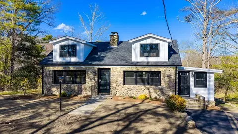 28 Indian Neck Rd, Wareham, MA 02571