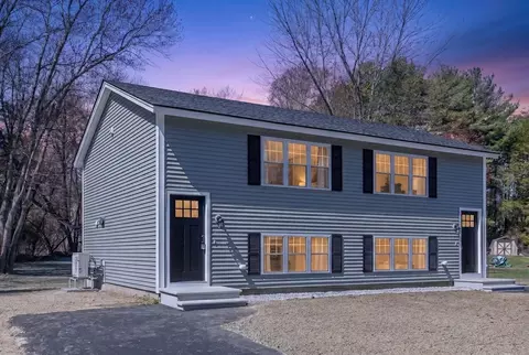 13 Radcliffe Rd #B, Billerica, MA 01821