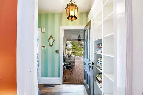 Entry Way - 1331 Main St, Cotuit, MA 02635 photo 2 of 3
