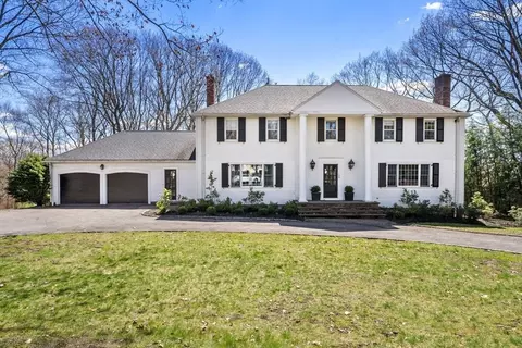 100 Albion Rd, Wellesley, MA 02481