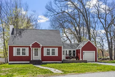 47 Austin St, Leominster, MA 01453