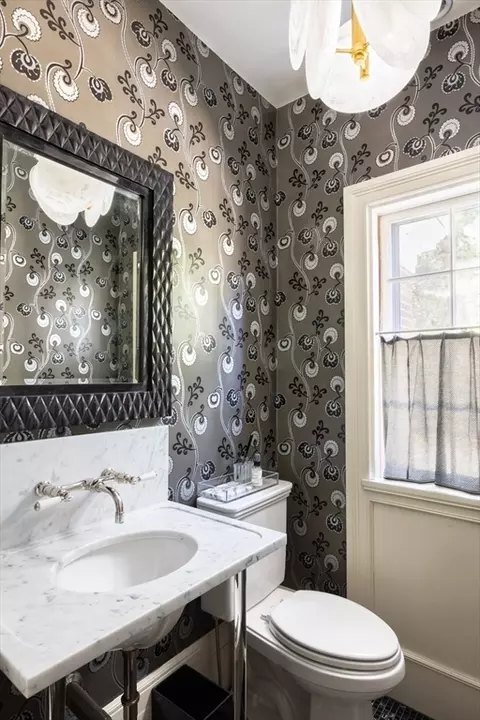 Bath - 280 Warren St, Brookline, MA 02445 photo 1 of 4