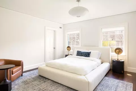 Bedroom - 280 Warren St, Brookline, MA 02445 photo 2 of 4