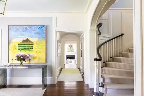 Entry Way - 280 Warren St, Brookline, MA 02445 photo 2 of 3