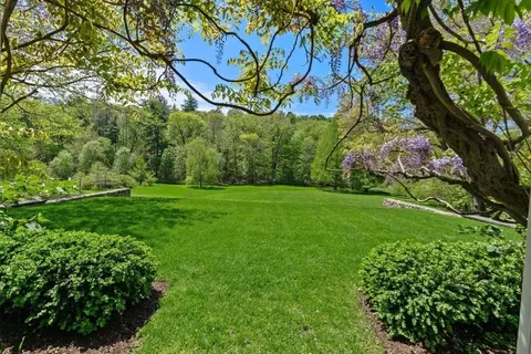 Exterior - 280 Warren St, Brookline, MA 02445 photo 5 of 9