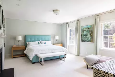 Bedroom - 280 Warren St, Brookline, MA 02445 photo 1 of 4