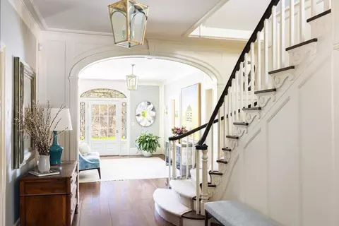 Entry Way - 280 Warren St, Brookline, MA 02445 photo 1 of 3