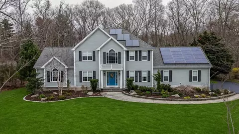 36 Tupelo Rd, Westport, MA 02790