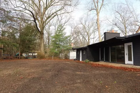 105 Overlook Dr, Springfield, MA 01118 photo 27