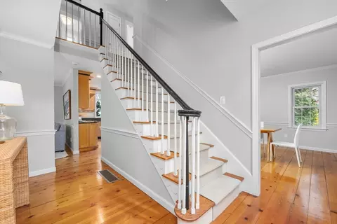 Entry Way - 54 Rainbow Dr, Centerville, MA 02632 photo 2 of 3