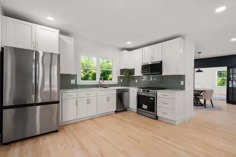 2 Everett St, Maynard, MA 01754 photo 11