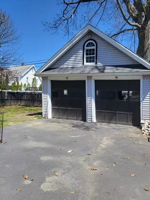19 Greenbrier St, Springfield, MA 01108 photo 19