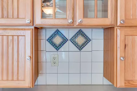 38 Ward Ave, Easthampton, MA 01027 photo 35
