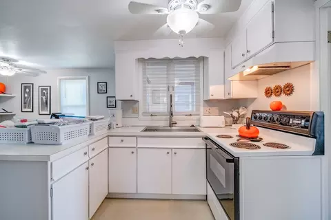 38 Ward Ave, Easthampton, MA 01027 photo 8