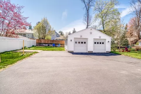 38 Ward Ave, Easthampton, MA 01027 photo 5