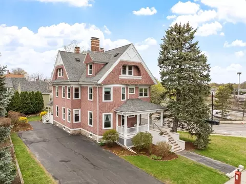 19 Putnam St, Newton, MA 02465