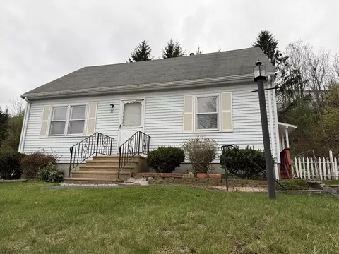 55 Parsons Hill Dr, Worcester, MA 01603