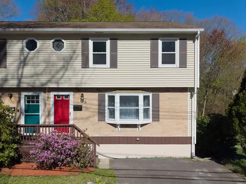 128 Wildwood Ave, Worcester, MA 01603