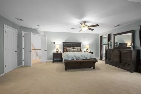 154 South St, Upton, MA 01568 photo 17