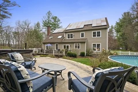 154 South St, Upton, MA 01568 photo 36