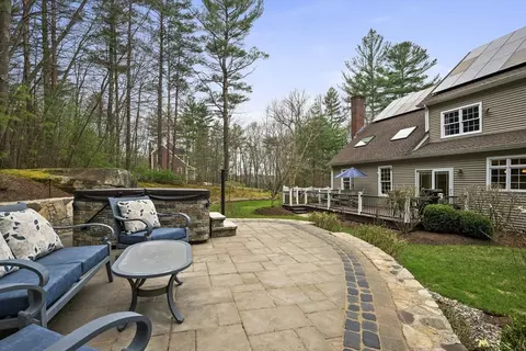 154 South St, Upton, MA 01568 photo 35