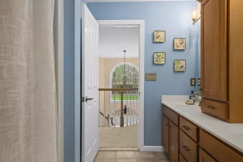154 South St, Upton, MA 01568 photo 23