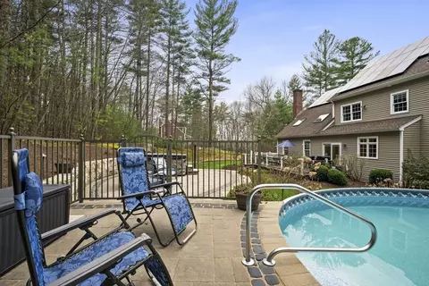 154 South St, Upton, MA 01568 photo 38