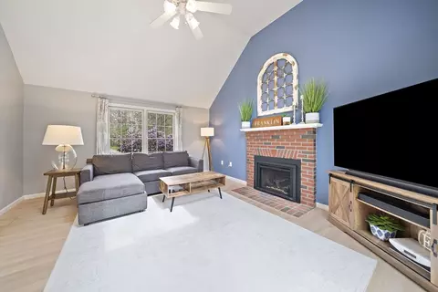 Living - 4 Mockingbird Ln, Franklin, MA 02038 photo 1 of 1