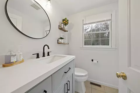 Bath - 4 Mockingbird Ln, Franklin, MA 02038 photo 1 of 4