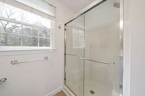Bath - 4 Mockingbird Ln, Franklin, MA 02038 photo 3 of 4