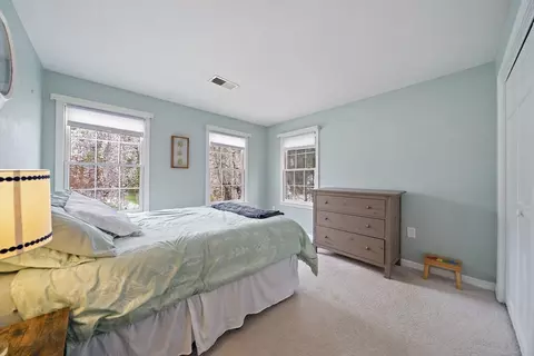 Bedroom - 4 Mockingbird Ln, Franklin, MA 02038 photo 2 of 3