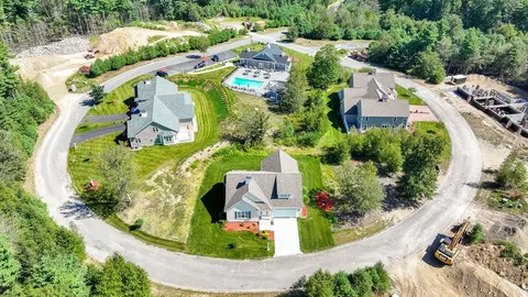 38 Crestwood Cir #38, Rochester, MA 02770