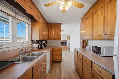 34 Comins Rd, Hadley, MA 01035 photo 10