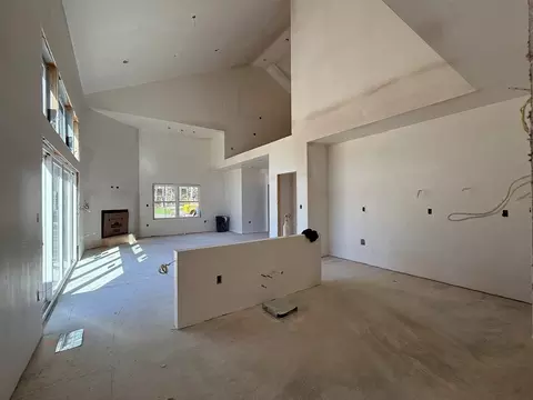 139 Essex St #139, Middleton, MA 01949