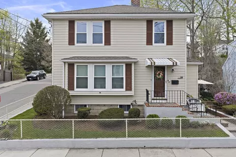 130 Perham St, West Roxbury, MA 02132