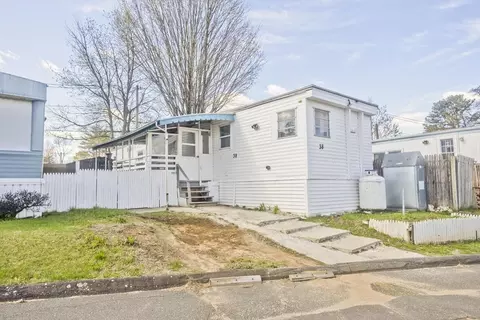 38 Klondike Ave, Westfield, MA 01085