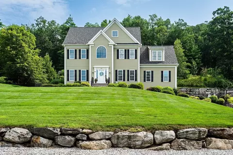 493 Taylor Rd, Stow, MA 01775