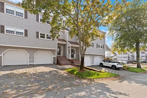 6 Countryside Ln #1303, Salem, MA 01970
