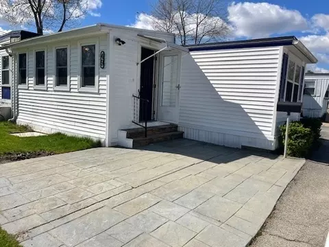 130 E Washington St #49, North Attleborough, MA 02760