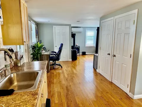 41 Main St, Upton, MA 01568 photo 17
