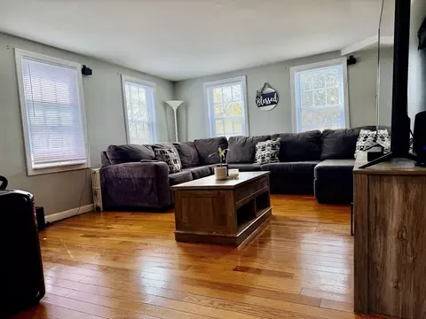 41 Main St, Upton, MA 01568 photo 21