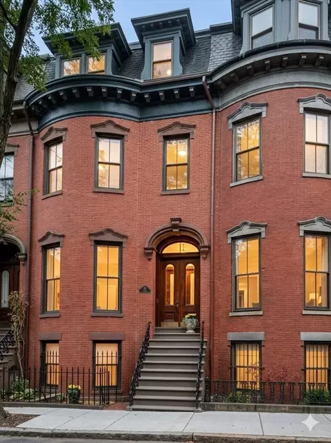 48 Dwight St #5, Boston, MA 02118