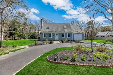 12 Drew Ln, Mashpee, MA 02649 photo 3
