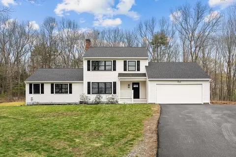 1 Northedge Rd, Hamilton, MA 01982