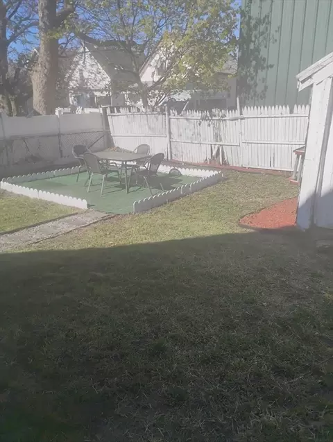 Exterior - 11 Winter Street St, Everett, MA 02149 photo 4 of 5