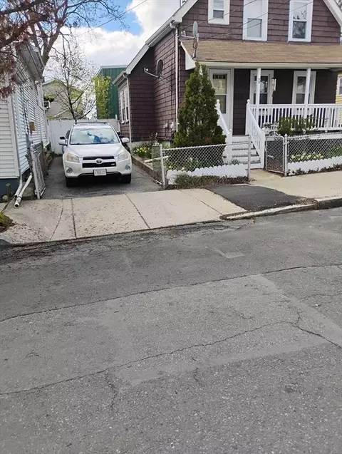 Exterior - 11 Winter Street St, Everett, MA 02149 photo 2 of 5