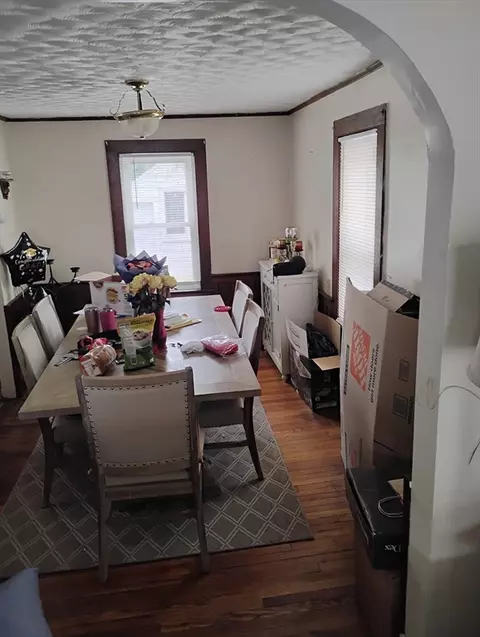 Dining - 11 Winter Street St, Everett, MA 02149 photo 1 of 1
