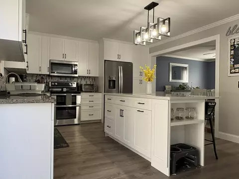 683 NW Main St, Douglas, MA 01516 photo 4